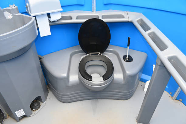 Best Construction site porta potty rental  in Aledo, IL