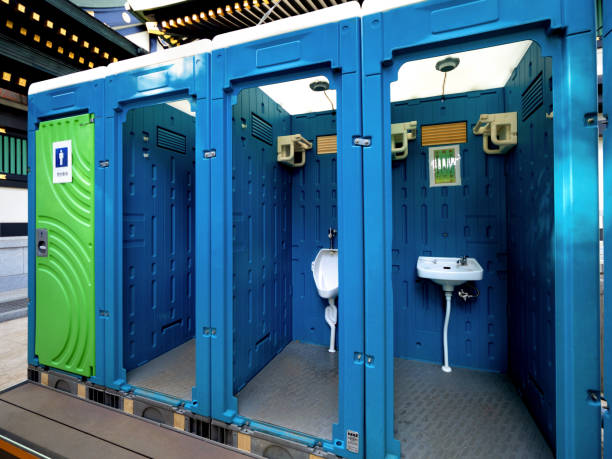 Best Construction site porta potty rental  in Aledo, IL